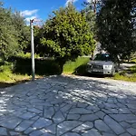 Elaiocampus Luxury House * Kamáres