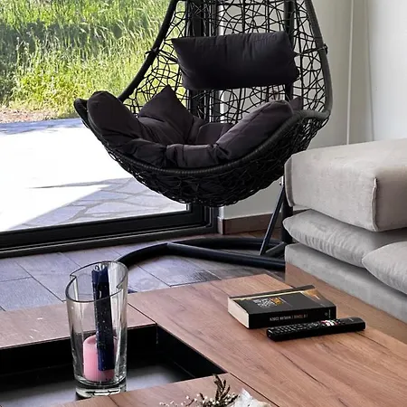 Elaiocampus Luxury House * Kamáres