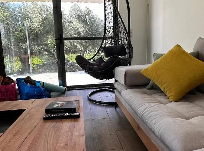 Elaiocampus Luxury House Καμάρες